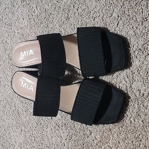 Mia slip on block heel sandel, size 7.5 black